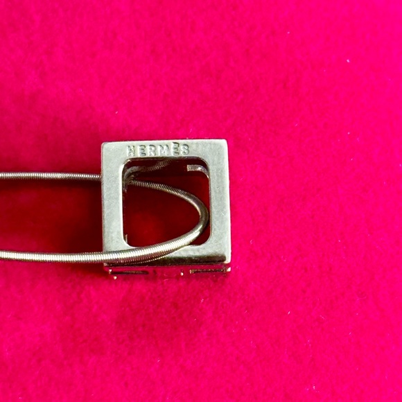 Hermes Pink H Cube Necklace - Picture 2 of 5